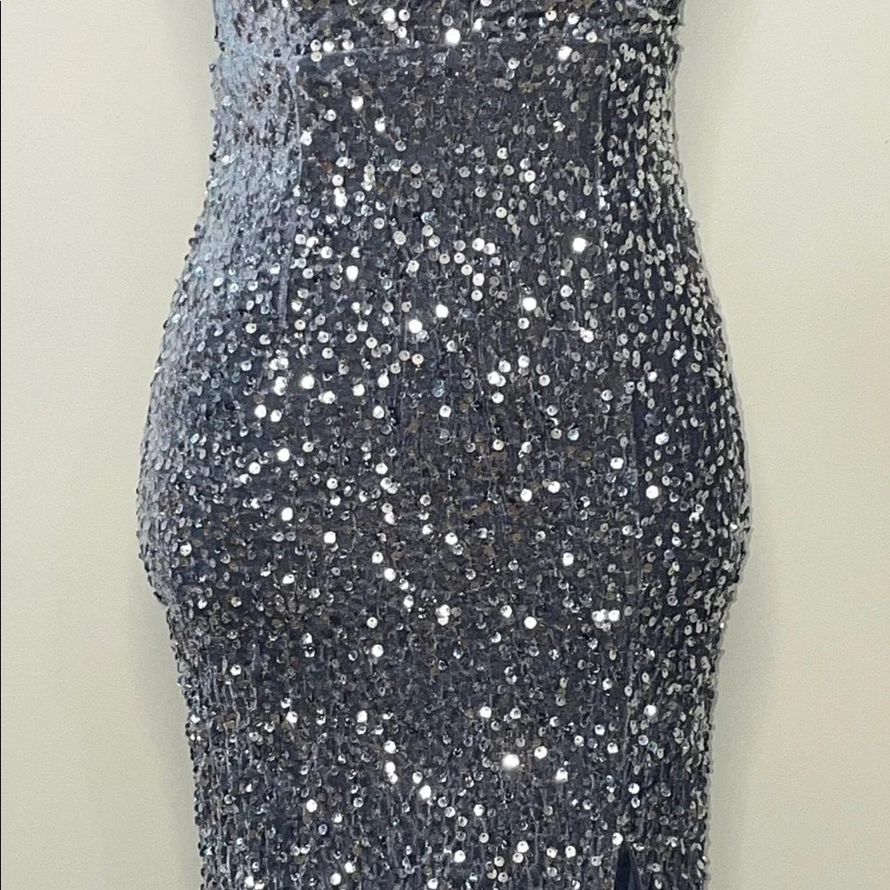 Faeriesty Gray Sequin Embellished Off-Shoulder Women’s Gown Size XS NWT - Picture 4 of 14